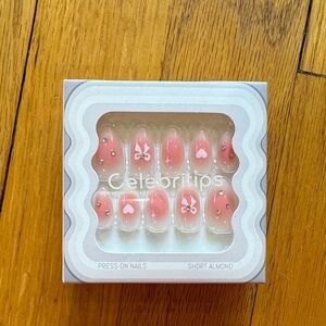 Celebritips Pink Press-On Nails with Heart and Bow Design